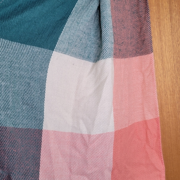 Plaid Blanket Scarf - Picture 3 of 3